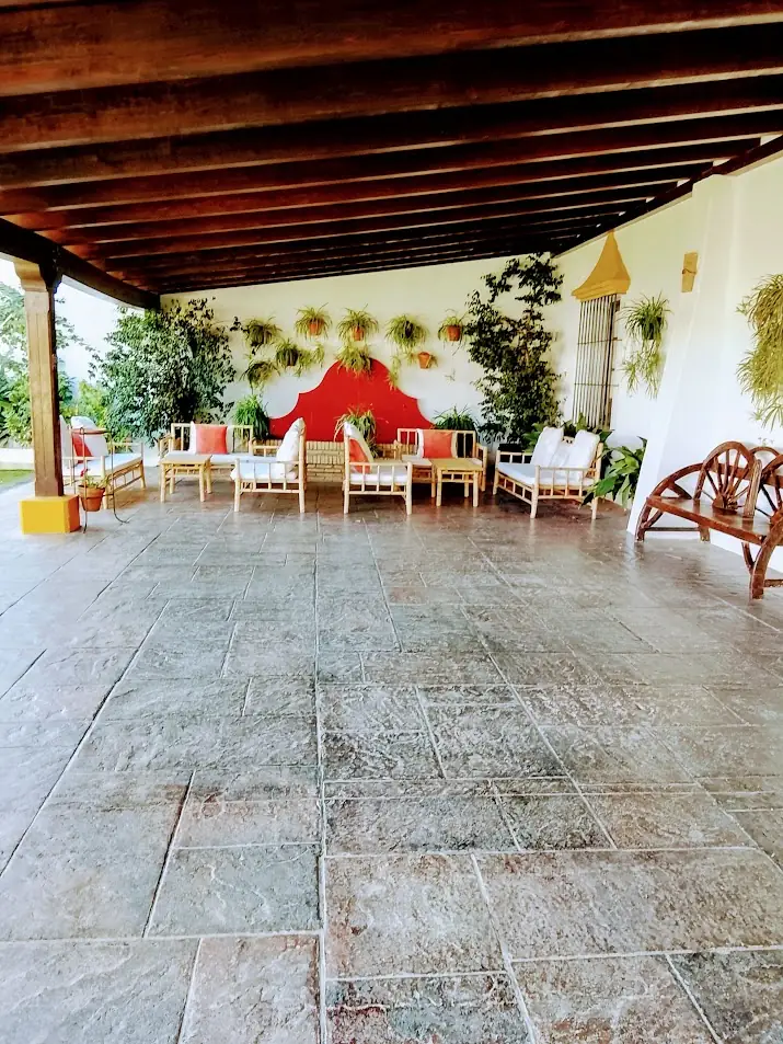 porche lounge bambu respaldo rojo
